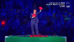 Μας άφησε ΑΦΩΝΟΥΣ: Δείτε τι έκανε ο Πρωθυπουργός της Ιαπωνίας για να καλέσει τους πάντες στους Ολυμπιακούς Αγώνες στο Τόκυο [Βίντεο]