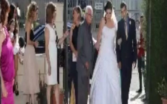 ΑΝΑΤΡΙΧΙΑΣΤΙΚΟΣ Γάμος σε χωριό – Την Νύφη συνόδευε ο ΝΕΚΡΟΣ πατέρας της… (Video)