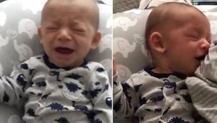 Βίντεο: Χαριτωμένο μωράκι μυρίζει την μητέρα του και σταματάει να κλαίει