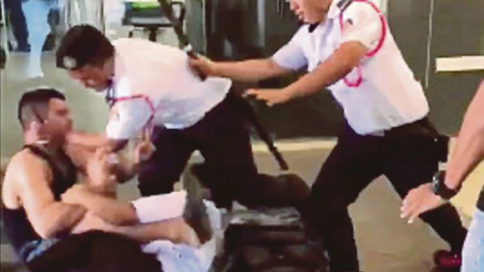 Δείτε τη στιγμή που security guard τα βάζει με παλεστή του MMA και γίνεται viral αμέσως