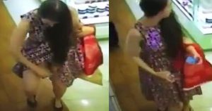 Μια γυναίκα πιάστηκε από Κάμερα ασφαλείας να ψεκάζει κάτω από την φούστα της με άρωμα