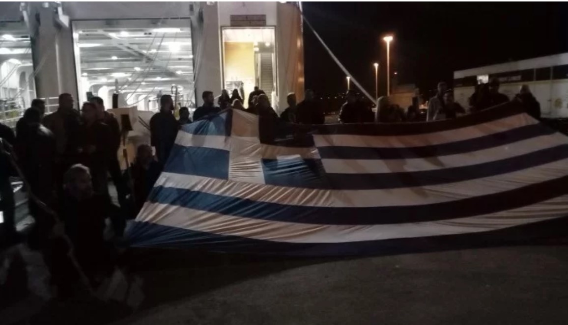 Κρητικοί ετοιμάζουν «απόβαση» στο Σύνταγμα – «Η Μακεδονία είναι ελληνική» (βίντεο)