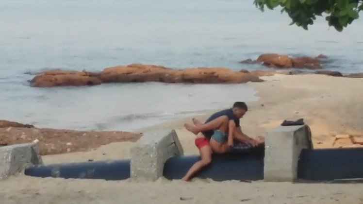 Ζευγάρι Βρετανών έκανε σεξ σε δημόσια παραλία στην Ταϊλάνδη