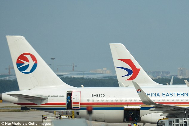Πλήρωμά κινέζικης αεροπορικής εταιρίας έκανε έpωτικο όpγιο στην Μαδρίτη