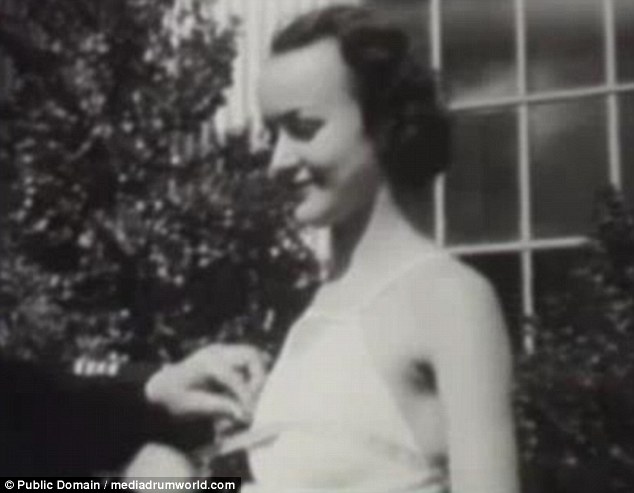 Φωτογραφίες από το 1930 δείχνουν την σεξιστική διαδικασία πρόσληψης των αεροσυνοδών