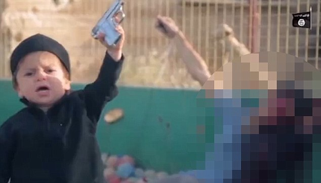 Παιδιά-εκτελεστές των τζιχαντιστών πυροβόλησαν και σκοτώσαν τρεις κρατούμενους