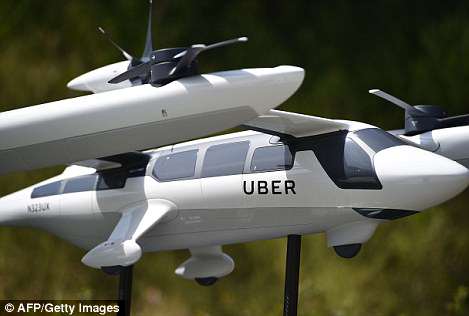 Η Uber παρουσίασε τα πρώτα ιπτάμενα ταξί που θα κυκλοφορήσουν το 2020