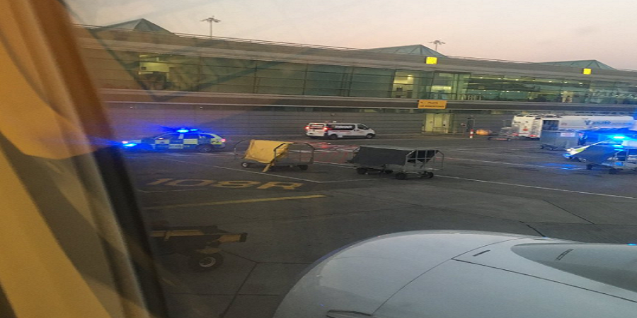 Πανικός σε αεροδρόμιο- Επιβάτης κυνηγούσε αεροσκάφος (pic)