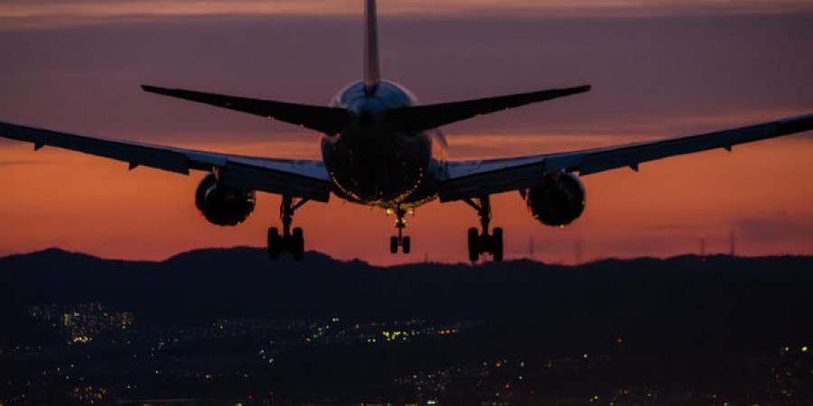 Η τρομακτική αλήθεια για νυκτερινές προσγειώσεις από έναν πιλότο