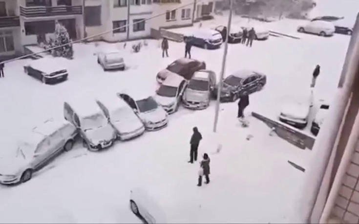 Αυτοκίνητο και χιόνι είναι κακός συνδυασμός