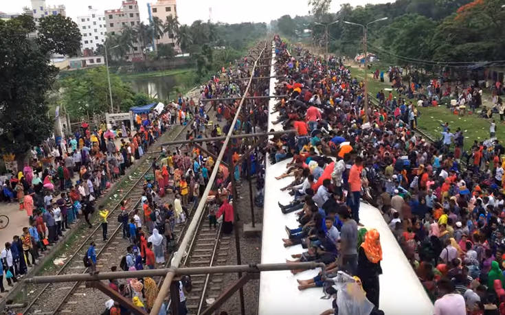 Επιβίβαση σε τρένο του Μπαγκλαντές σε time lapse