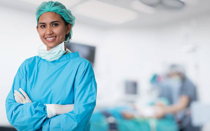 Για ποιο λόγο οι χειρουργοί φοράνε πράσινες ή μπλε στολές
