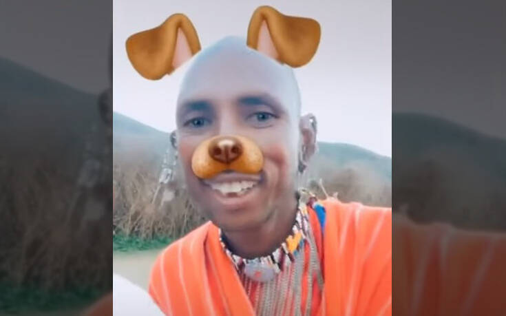 Φυλή των Μασάι δοκιμάζει για πρώτη φορά το Snapchat