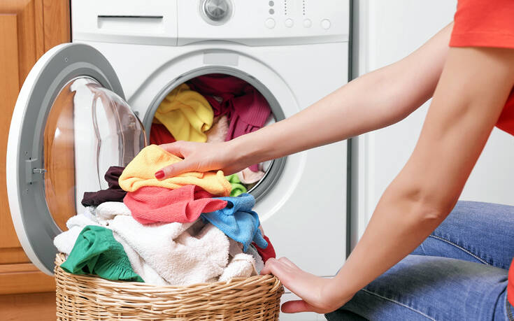 Τρία πράγματα που δεν γνωρίζατε ότι μπορείτε να πλύνετε στο πλυντήριο
