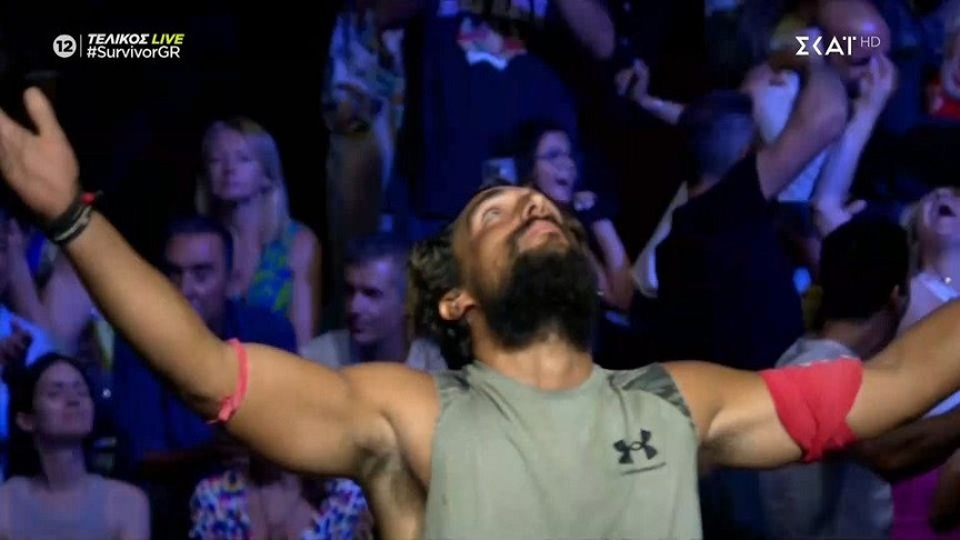 Τελικός Survivor All Star: Ο Σάκης σήκωσε την κούπα και το Twitter τρόλαρε τον Τριαντάφυλλο – «Το μό...