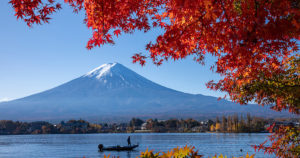 Πόλη στην Ιαπωνία φτιάχνει γιγαντοοθόνη που κρύβει το Φούτζι για να διώχνει τους τουρίστες