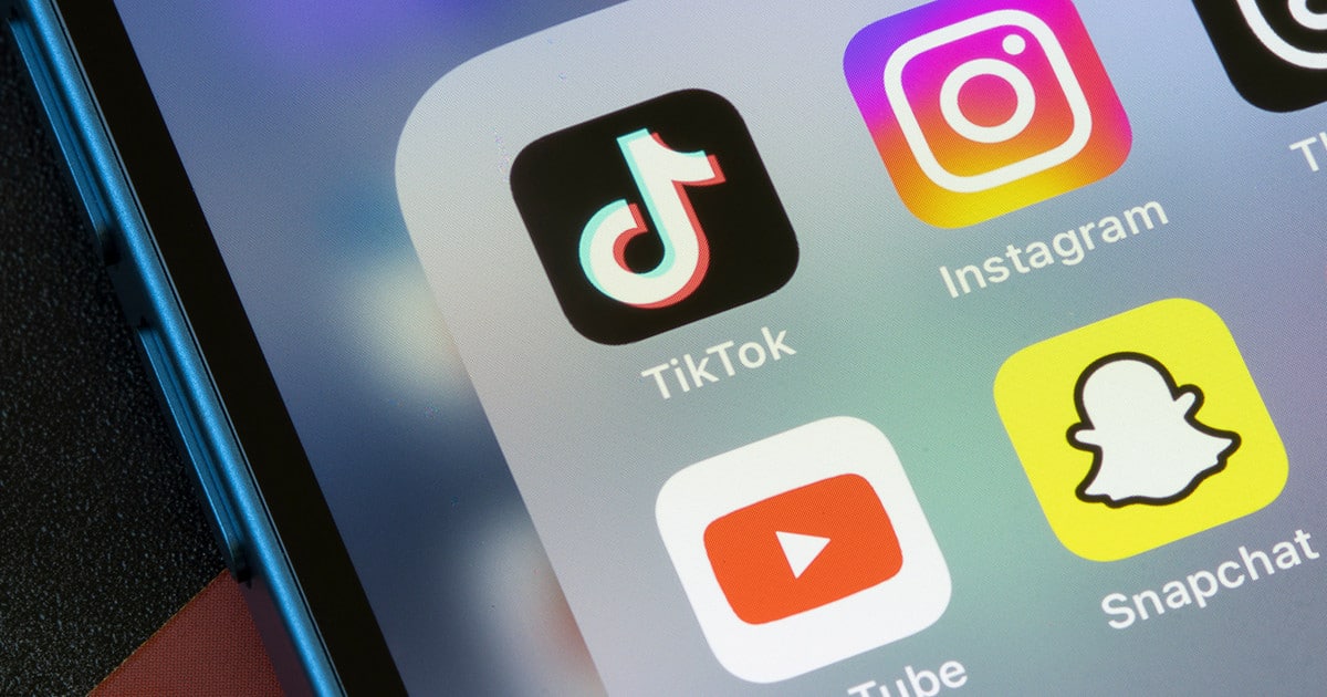 Τι είναι το φαινόμενο «TikTok Brain» που παθαίνεις όταν σκρολάρεις συνέχεια στο Tik Tok